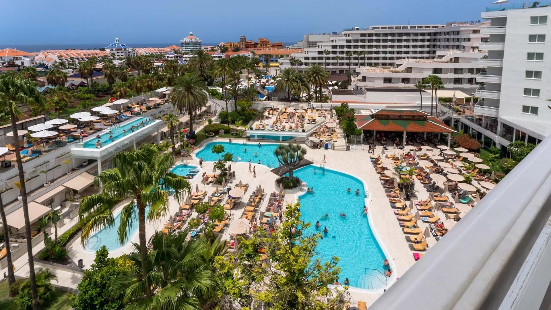 Spring Hotel Vulcano location