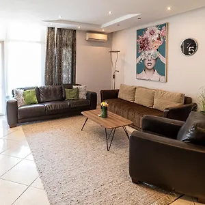 https://elite-center-apartman.szeged-hotels.com
