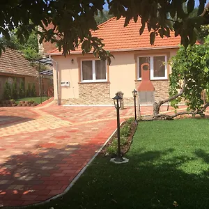 https://harmonia-belvarosi-apartmanok.egerhotels.net